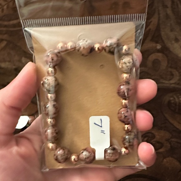 Rhodonite bracelet with rise gold tone color handmade stretchy - Picture 8 of 8